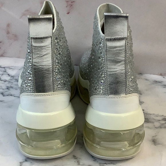 Michael Kors Bootie Flashy Silver - Picture 3 of 6